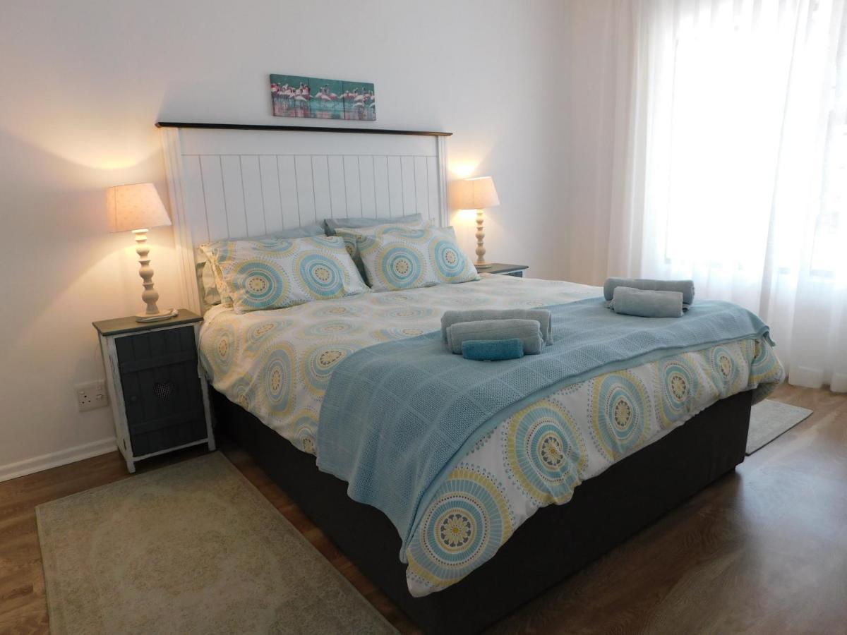 Rivertides Self Catering Guest House Фелддриф Экстерьер фото
