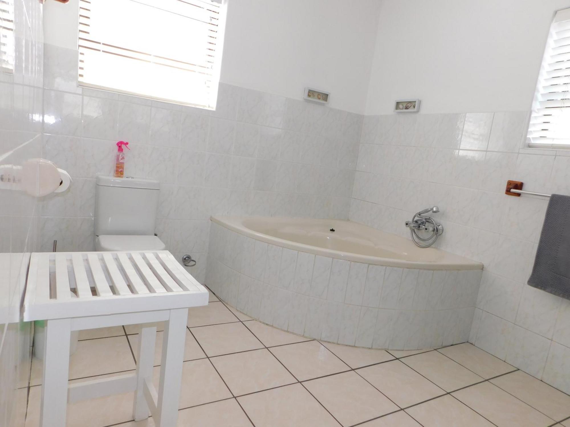 Rivertides Self Catering Guest House Фелддриф Экстерьер фото