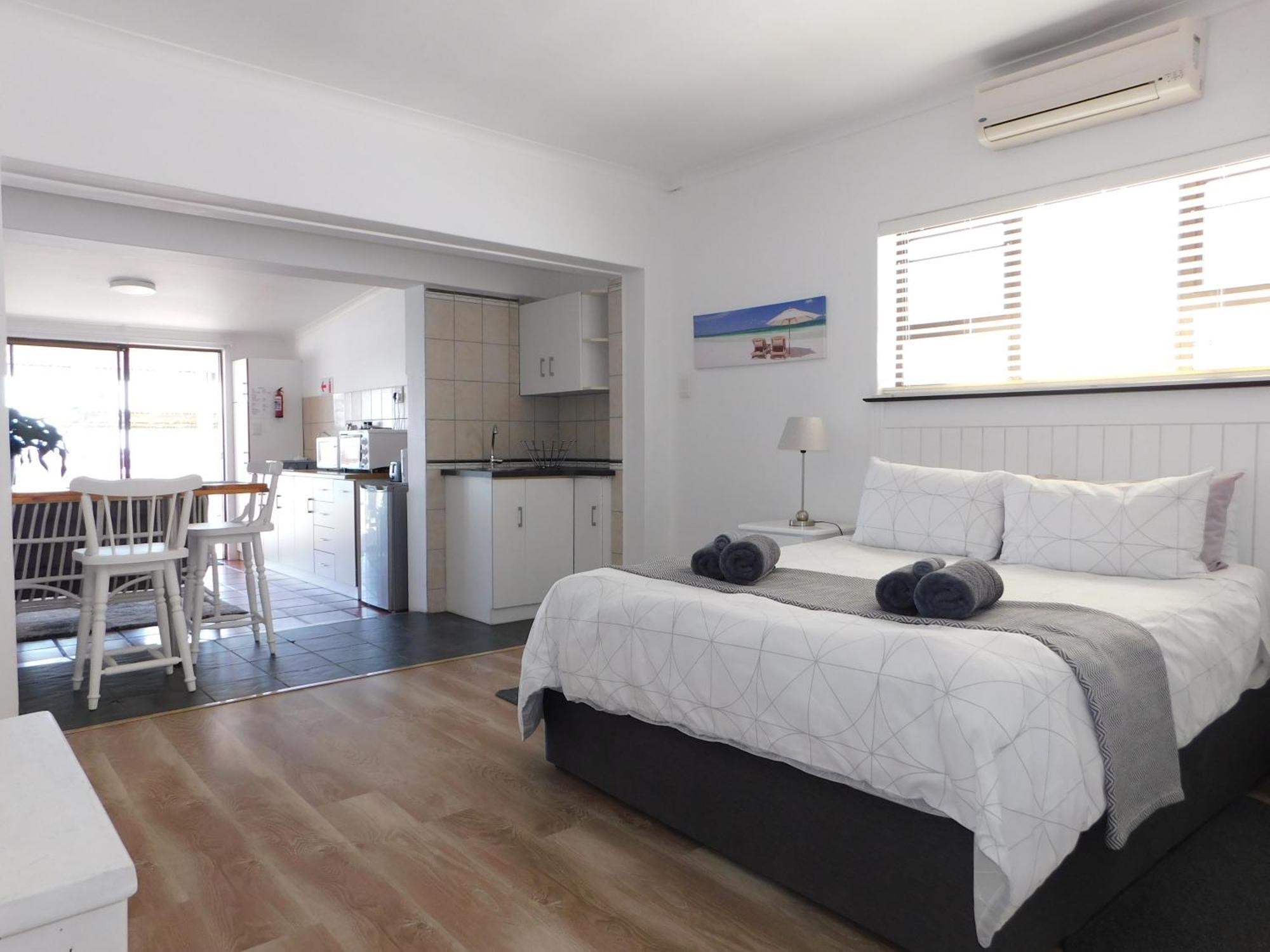 Rivertides Self Catering Guest House Фелддриф Экстерьер фото