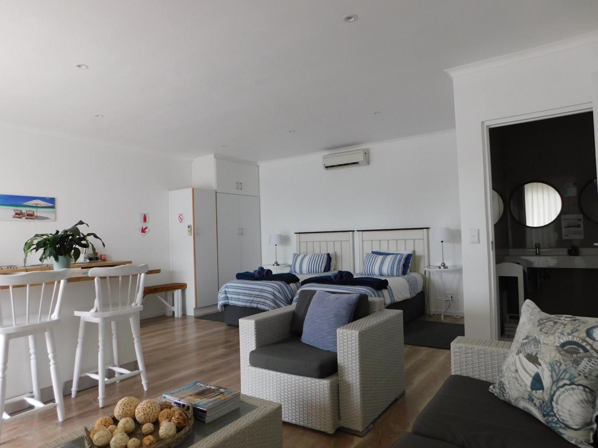 Rivertides Self Catering Guest House Фелддриф Экстерьер фото