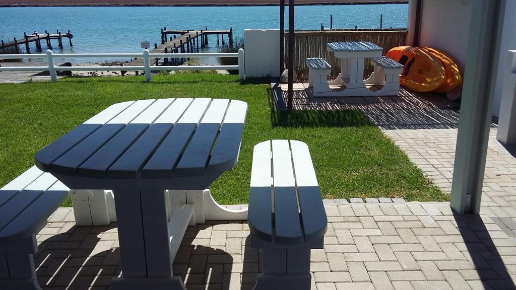 Rivertides Self Catering Guest House Фелддриф Экстерьер фото
